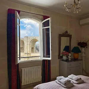 Apartment Aux Arenes, Arles